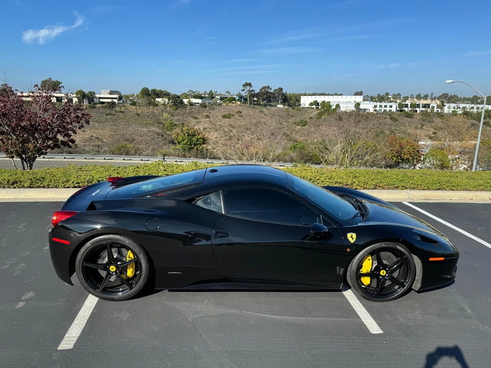 2011 Ferrari 458 Italia - Image 15 of 31