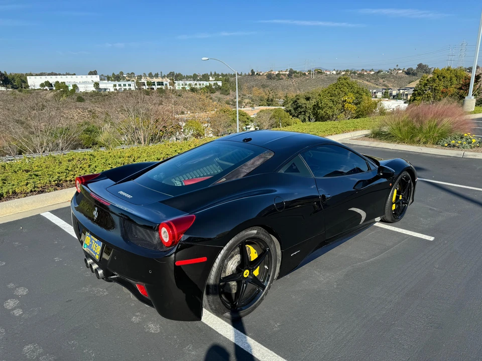 2011 Ferrari 458 Italia - Image 13 of 31