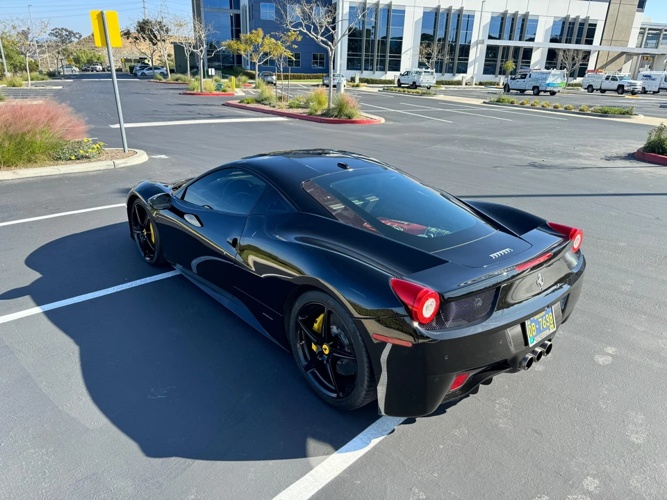 2011 Ferrari 458 Italia - Image 10 of 31