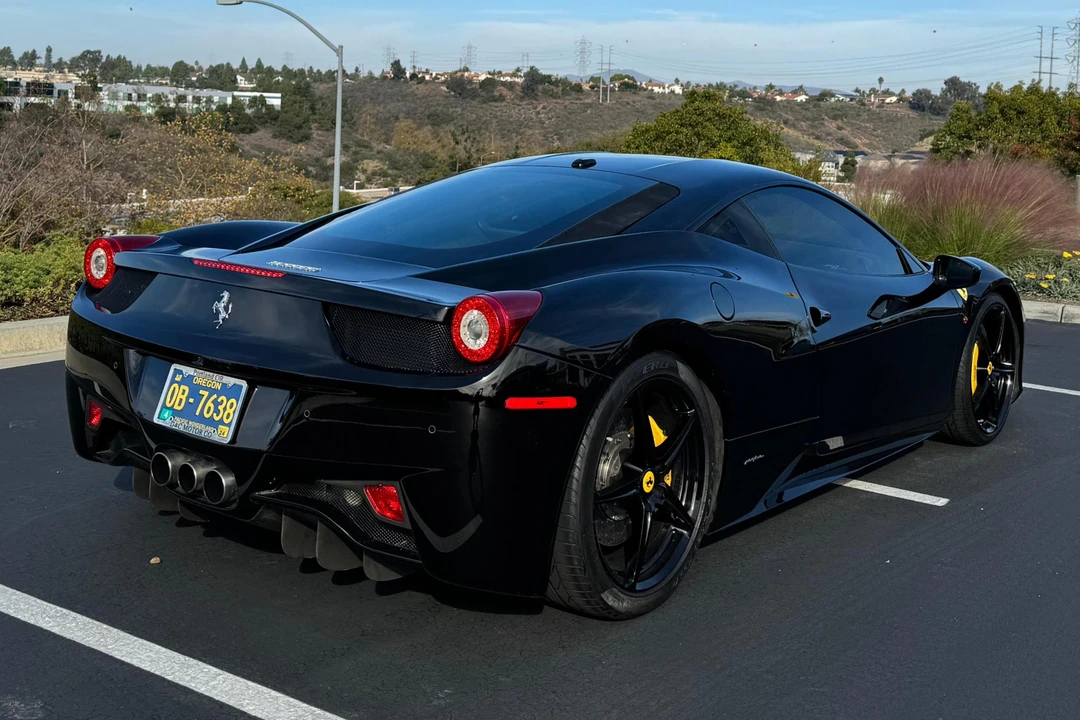 2011 Ferrari 458 Italia - Image 4 of 31