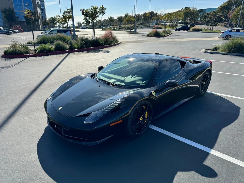 2011 Ferrari 458 Italia - Image 7 of 31
