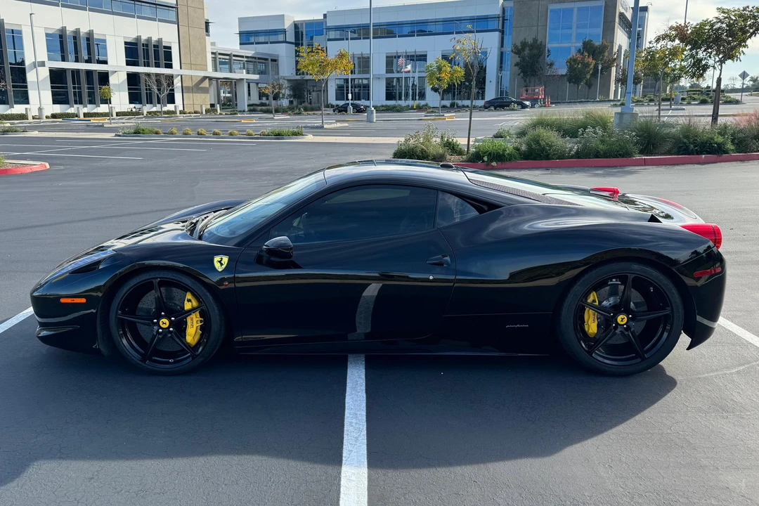 2011 Ferrari 458 Italia - Image 3 of 31