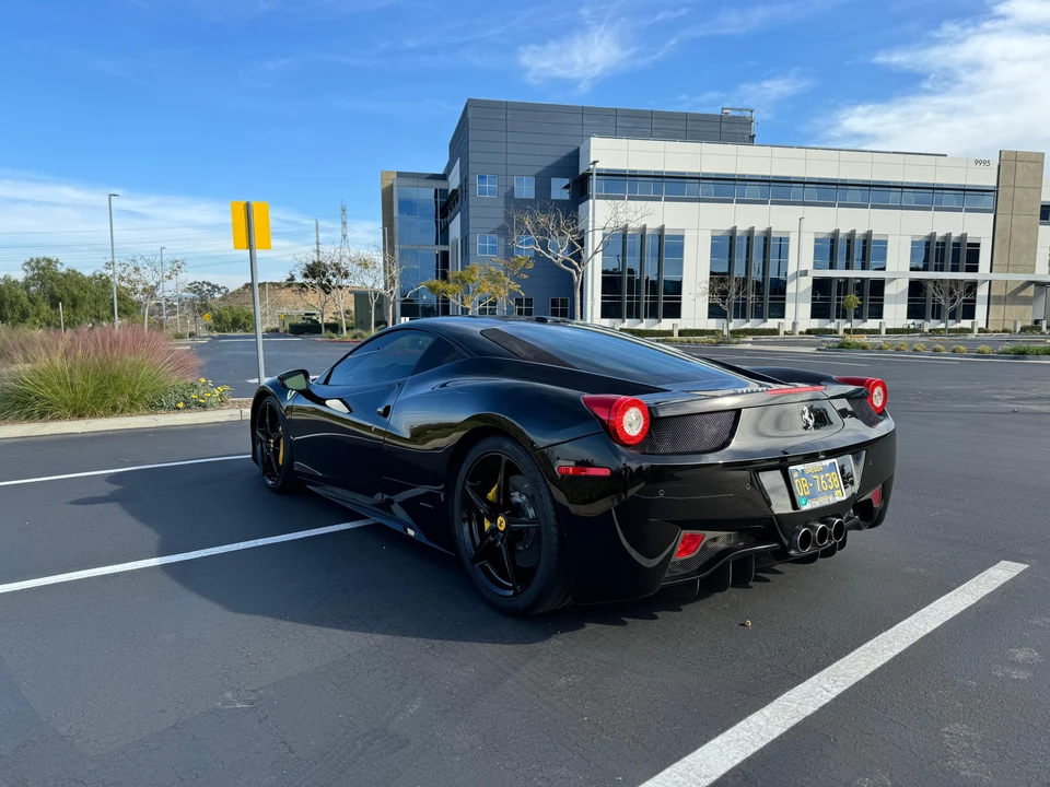 2011 Ferrari 458 Italia - Image 9 of 31