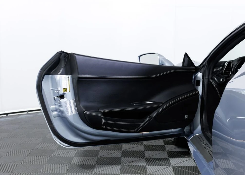 2011 Ferrari 458 Italia - Image 16 of 27