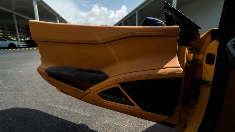 2011 Ferrari 458 Italia - Image 18 of 23