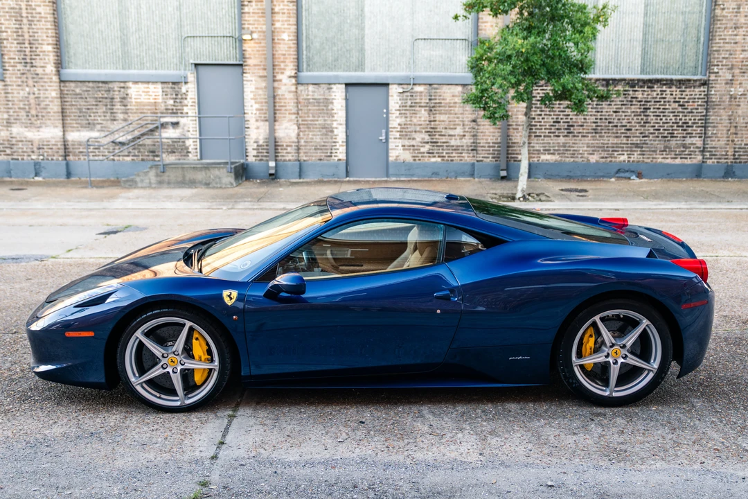 2011 Ferrari 458 Italia - Image 13 of 31