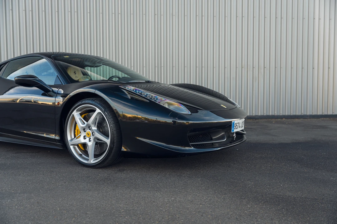 2011 Ferrari 458 Italia - Image 12 of 31