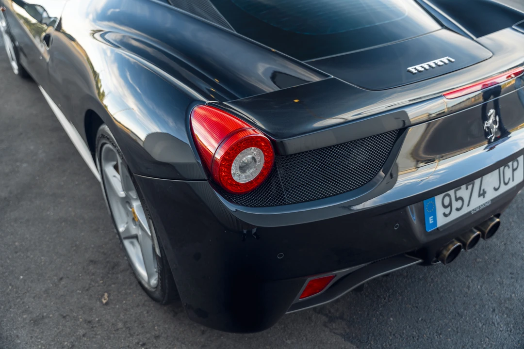 2011 Ferrari 458 Italia - Image 30 of 31