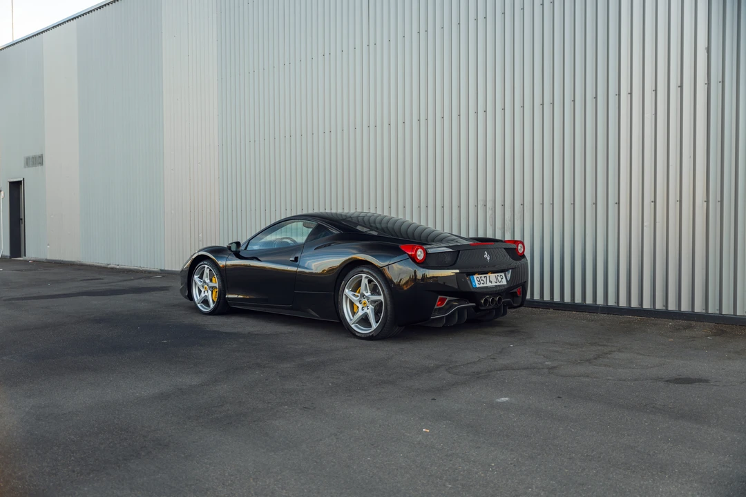 2011 Ferrari 458 Italia - Image 5 of 31