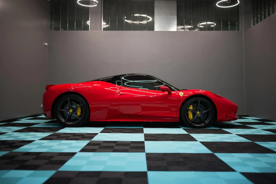 2011 Ferrari 458 Italia - Image 8 of 21