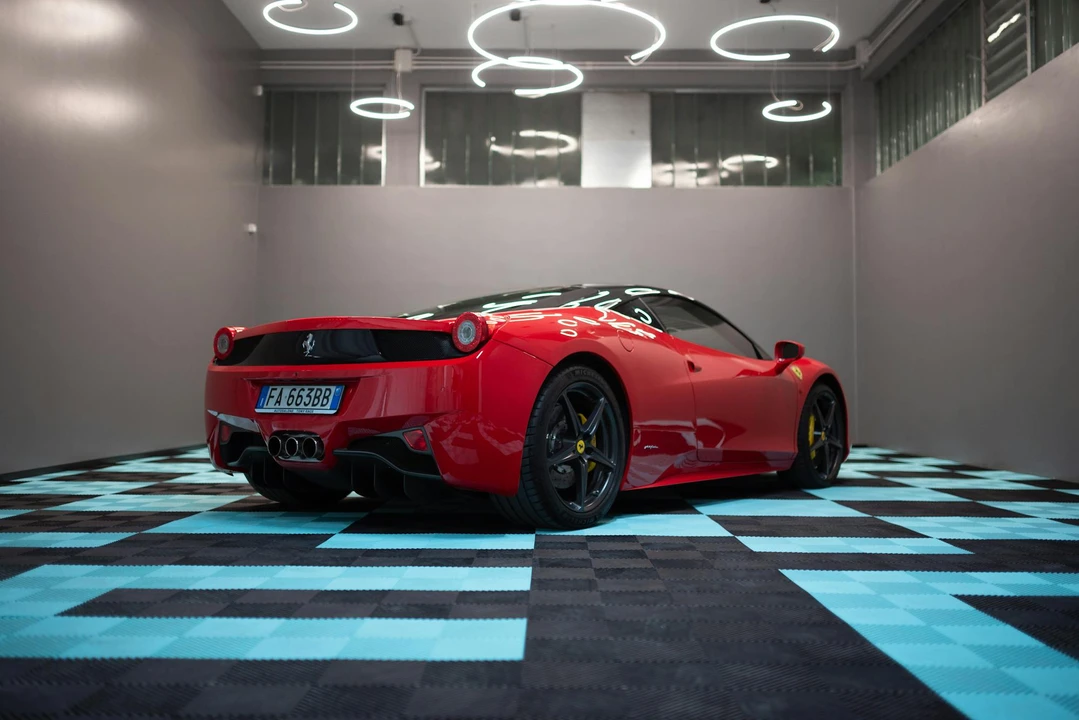 2011 Ferrari 458 Italia - Image 7 of 21
