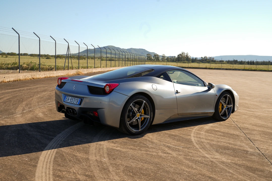 2011 Ferrari 458 Italia - Image 7 of 31