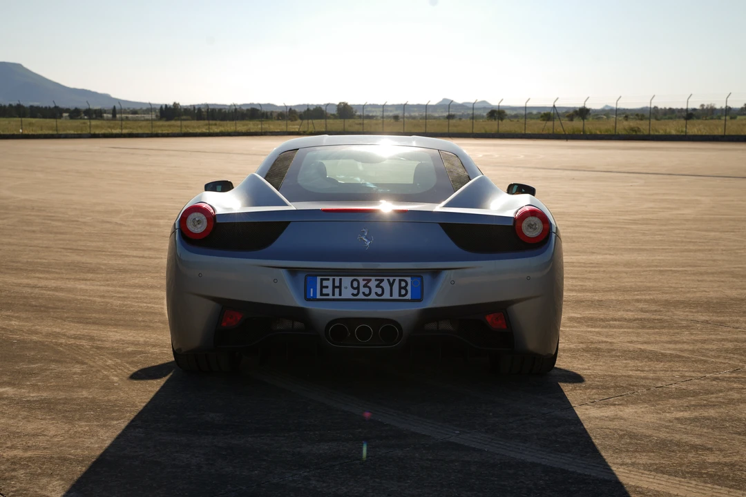 2011 Ferrari 458 Italia - Image 6 of 31