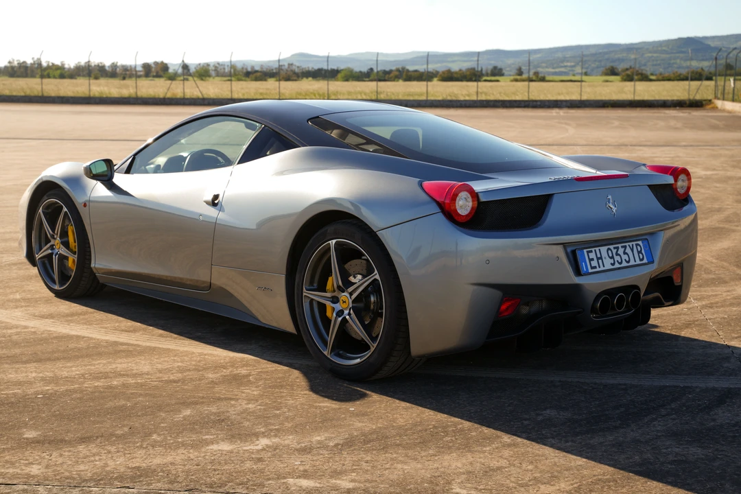 2011 Ferrari 458 Italia - Image 5 of 31