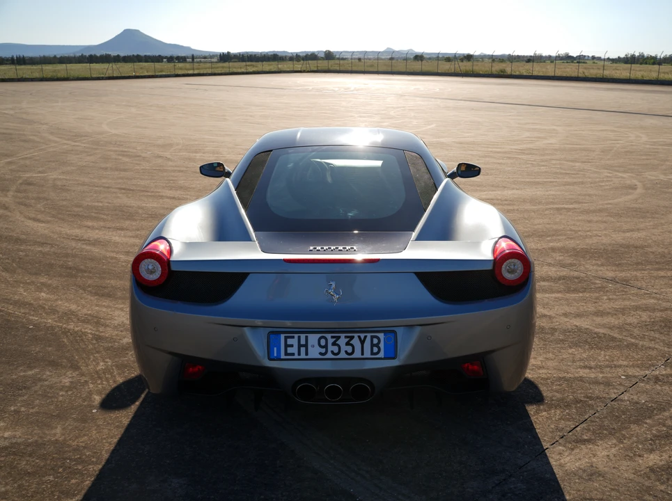 2011 Ferrari 458 Italia - Image 23 of 31