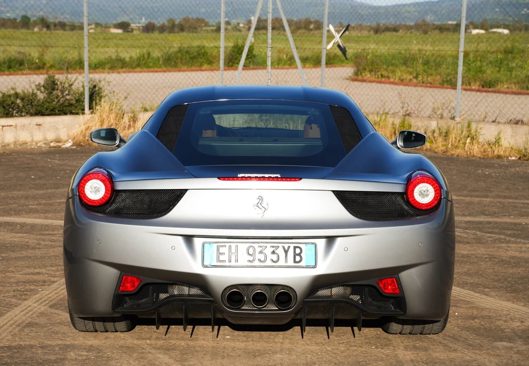 2011 Ferrari 458 Italia - Image 24 of 31