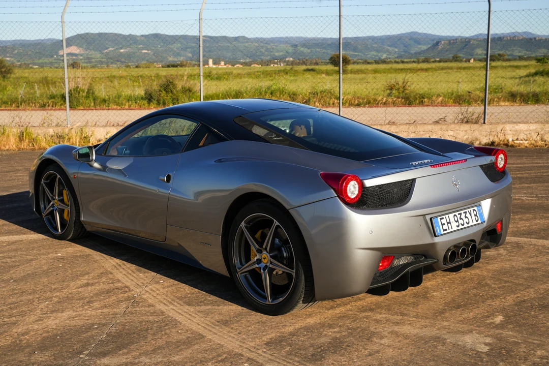 2011 Ferrari 458 Italia - Image 27 of 31