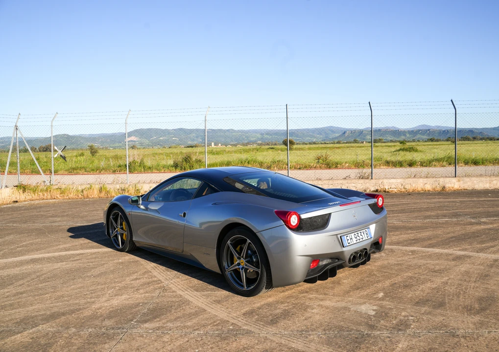 2011 Ferrari 458 Italia - Image 28 of 31
