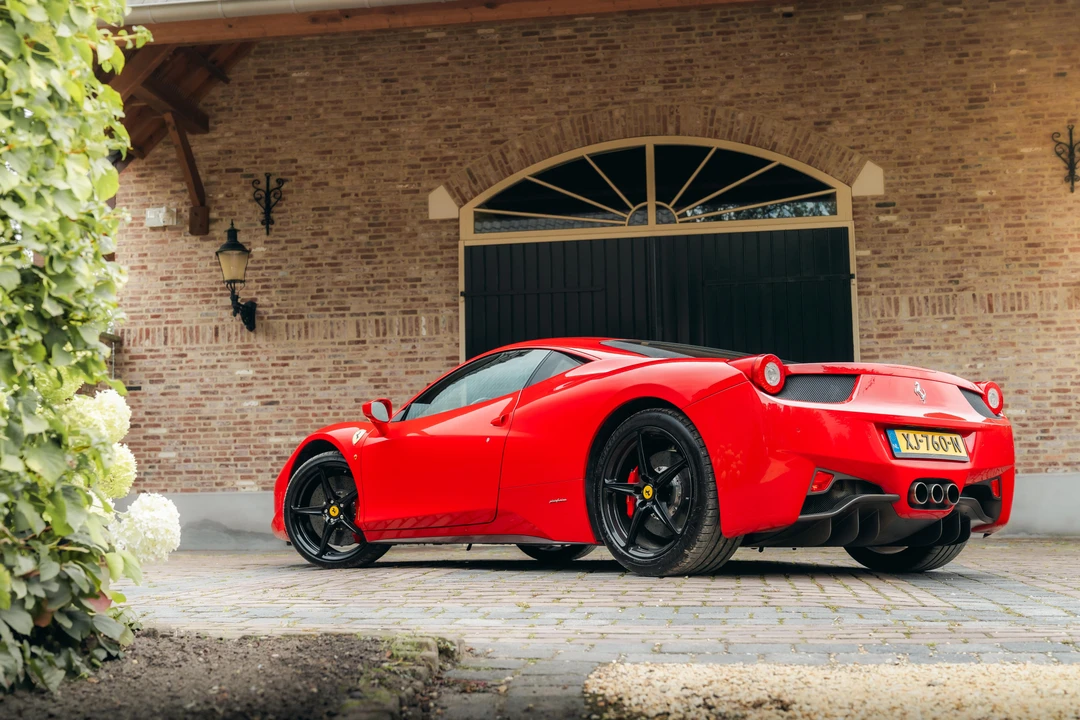 2011 Ferrari 458 Italia - Image 22 of 31