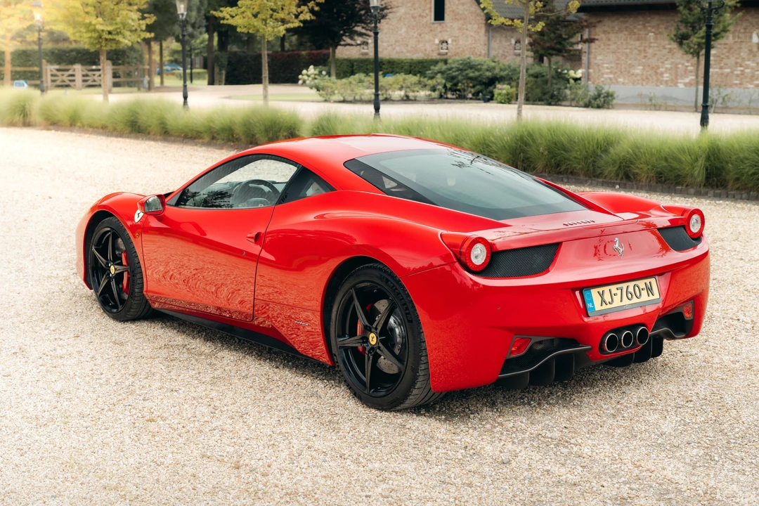 2011 Ferrari 458 Italia - Image 13 of 31