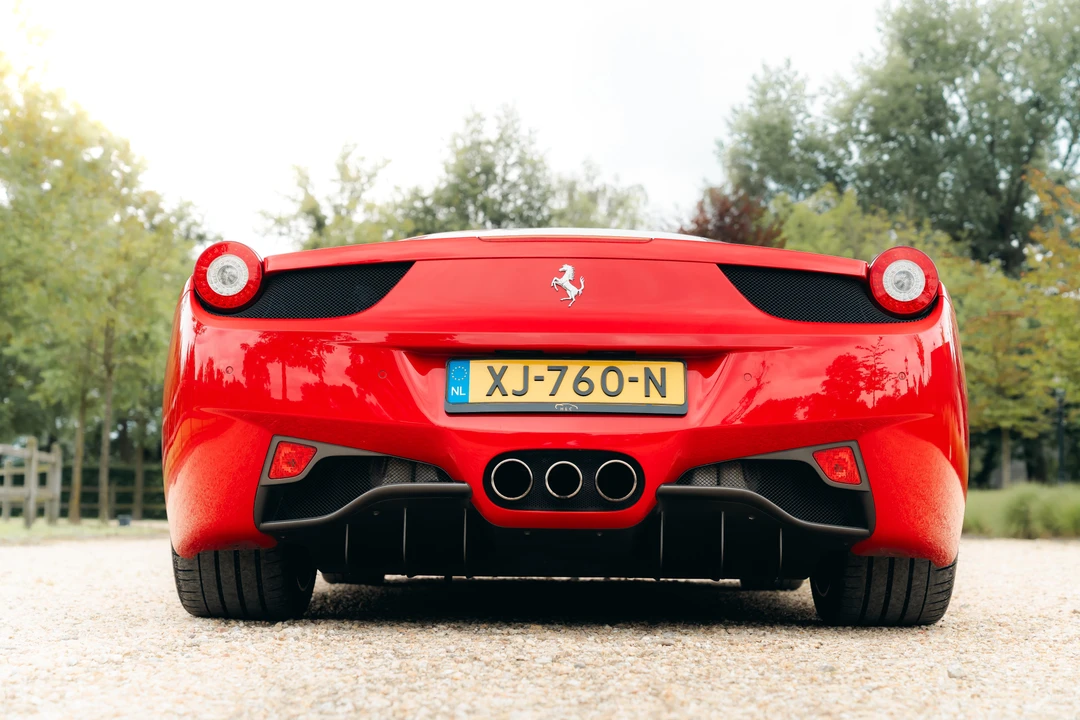2011 Ferrari 458 Italia - Image 14 of 31