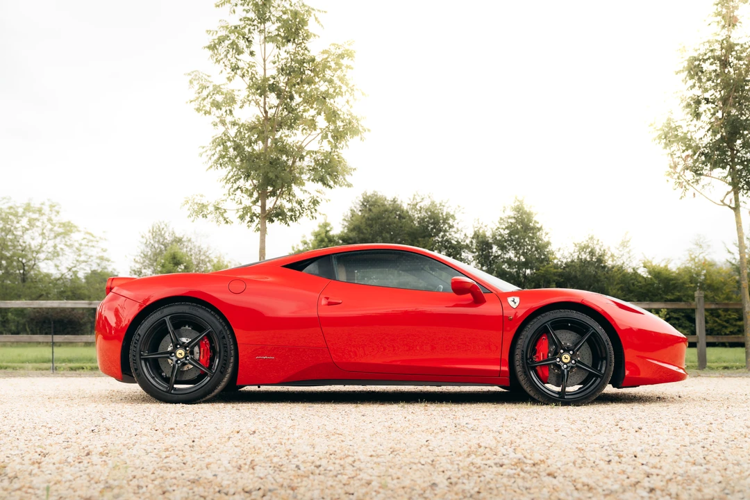 2011 Ferrari 458 Italia - Image 16 of 31