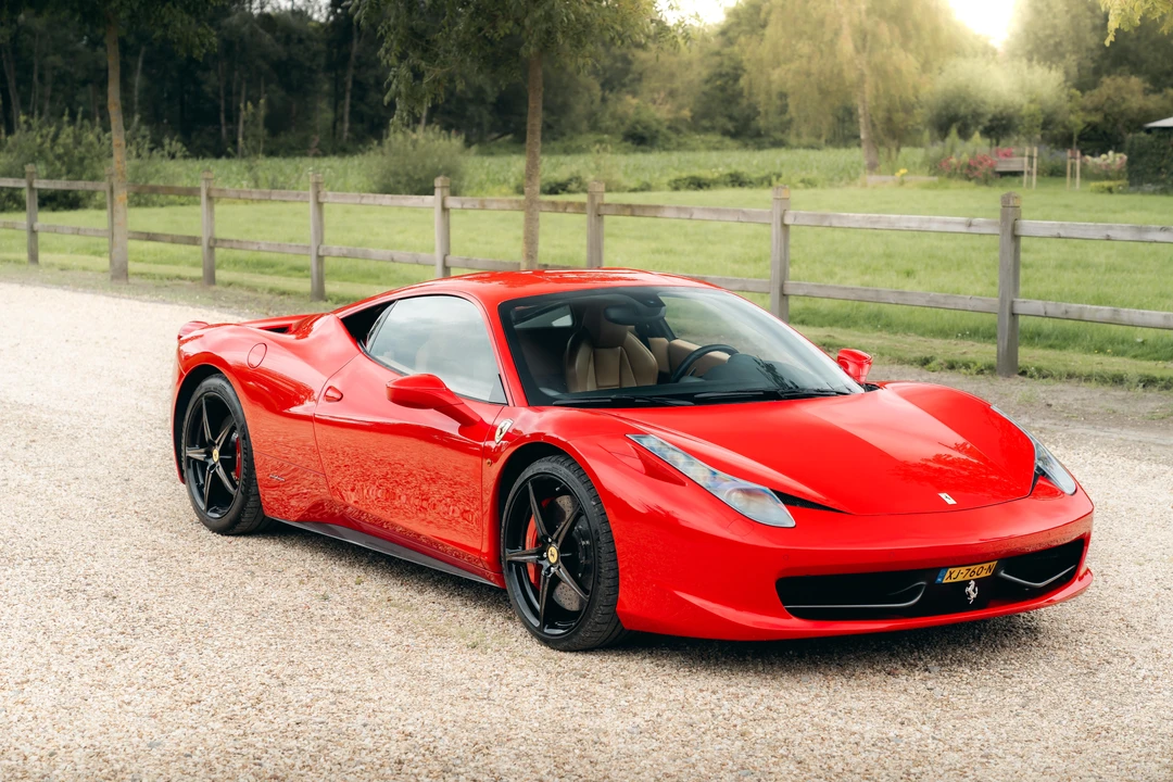 2011 Ferrari 458 Italia - Image 9 of 31