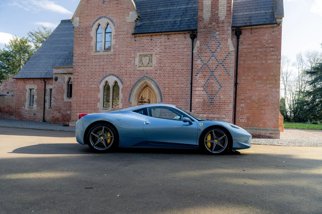 2011 Ferrari 458 Italia - Image 4 of 31