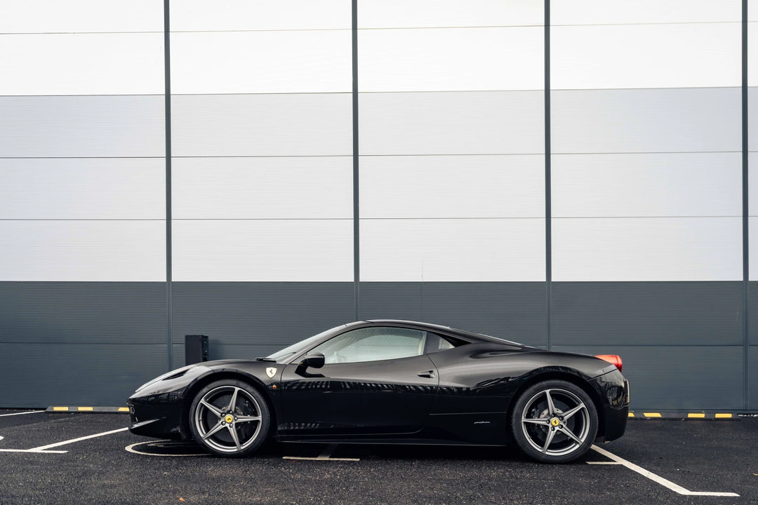 2011 Ferrari 458 Italia - Image 8 of 31