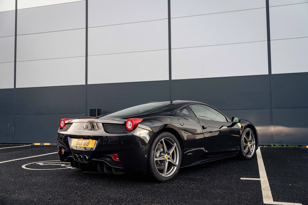 2011 Ferrari 458 Italia - Image 5 of 31