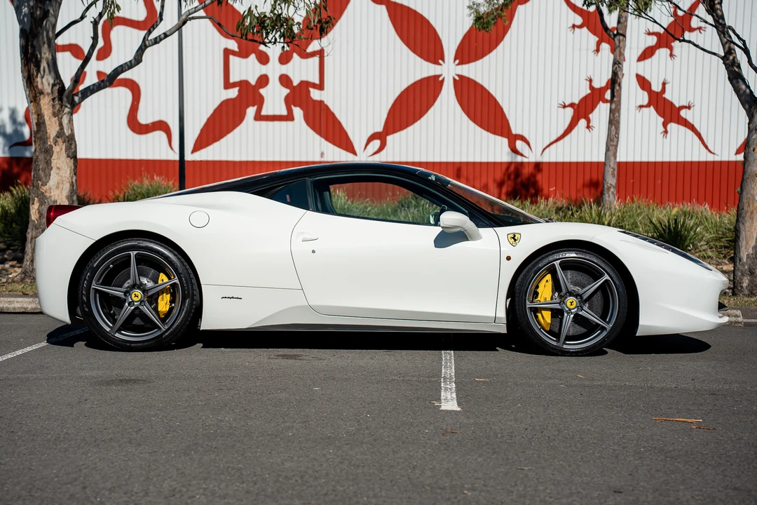 2011 Ferrari 458 Italia - Image 16 of 31