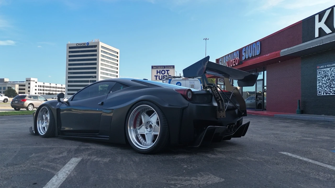 2011 Ferrari 458 Italia - Image 14 of 31