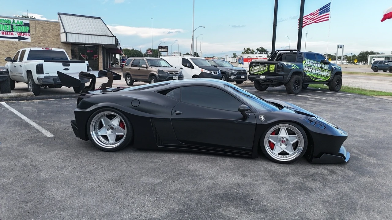 2011 Ferrari 458 Italia - Image 16 of 31