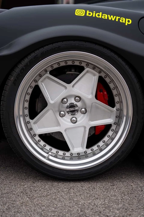 2011 Ferrari 458 Italia - Image 28 of 31