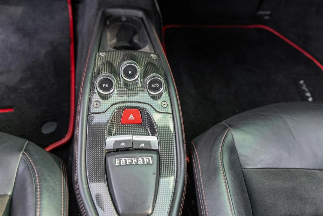 2011 Ferrari 458 Italia - Image 24 of 31
