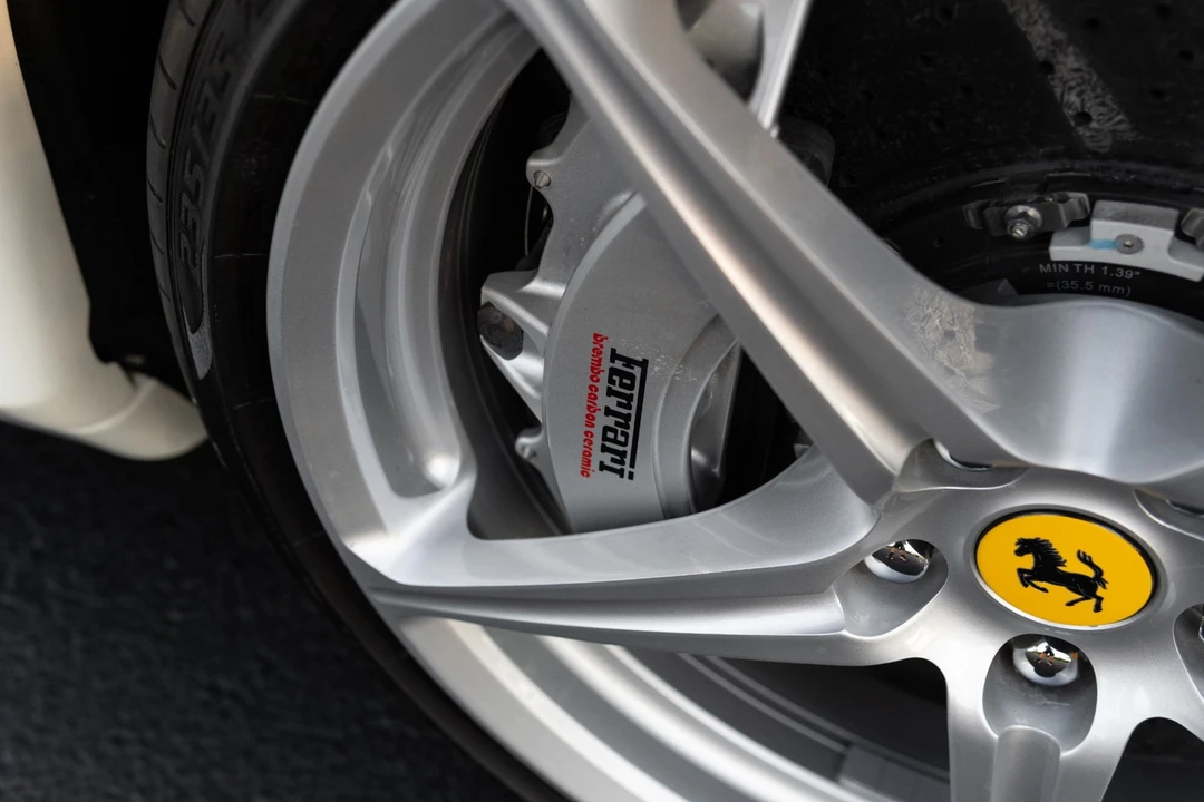 2011 Ferrari 458 Italia - Image 10 of 12