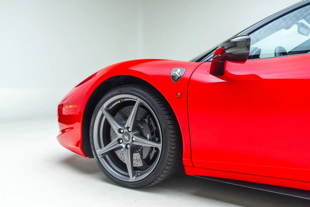 2011 Ferrari 458 Italia - Image 17 of 31