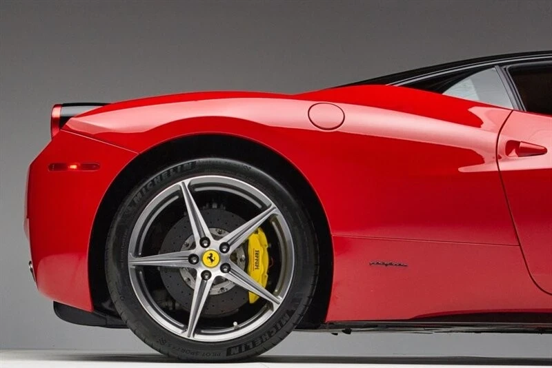 2011 Ferrari 458 - Image 16 of 21