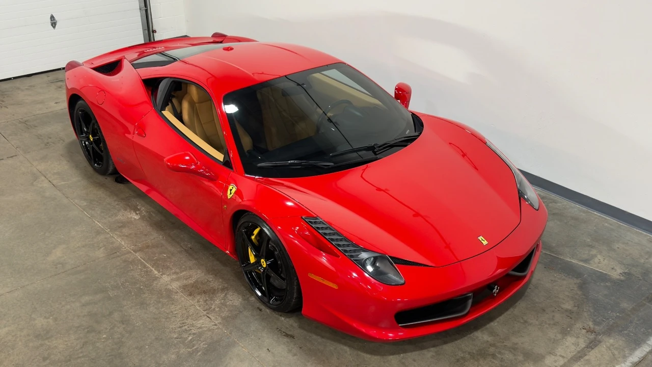 2011 Ferrari 458 - Image 2 of 21
