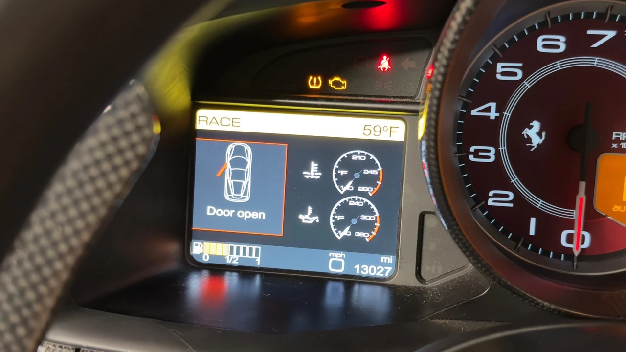 2011 Ferrari 458 - Image 19 of 21