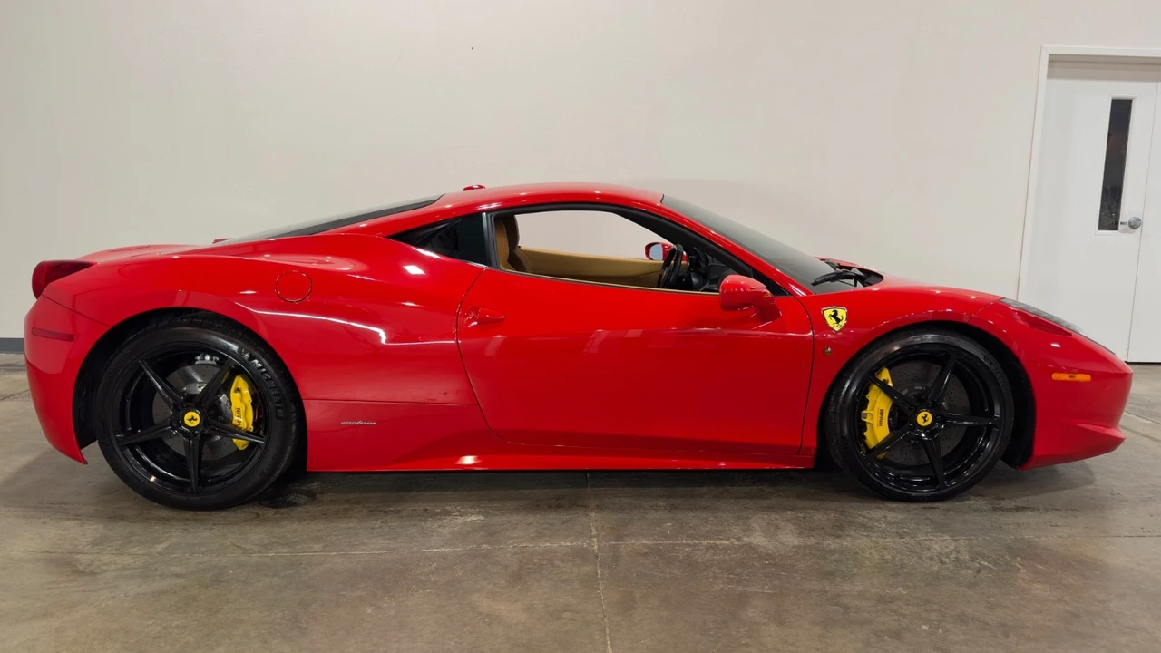 2011 Ferrari 458 - Image 5 of 21