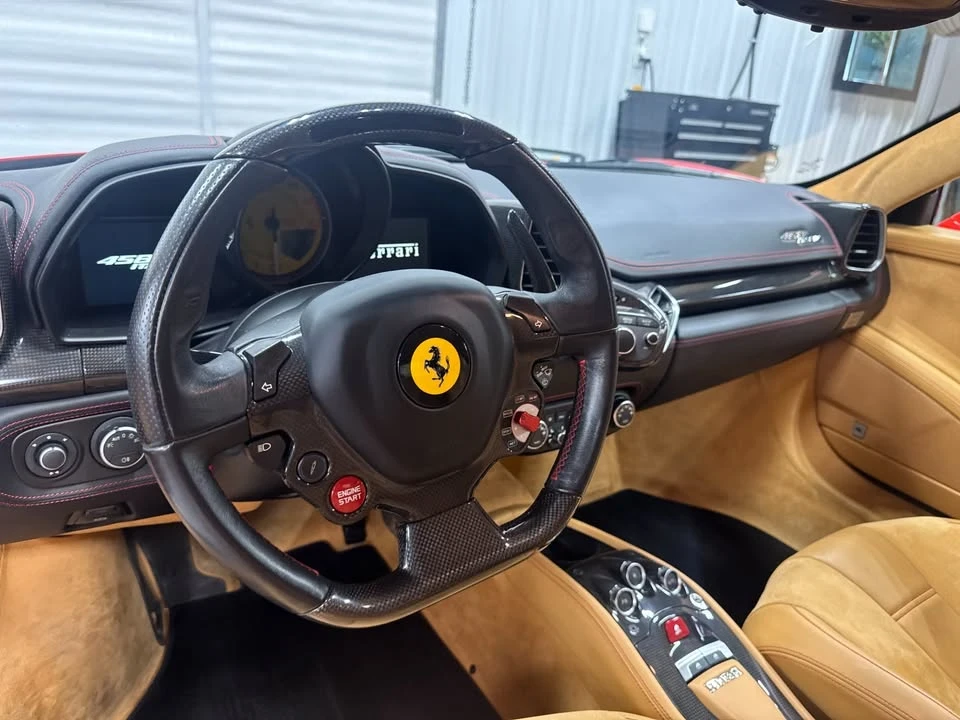 2011 Ferrari 458 Italia - Image 16 of 19