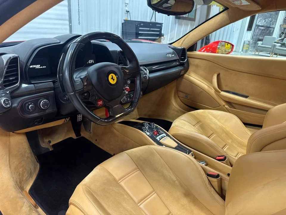 2011 Ferrari 458 Italia - Image 14 of 19