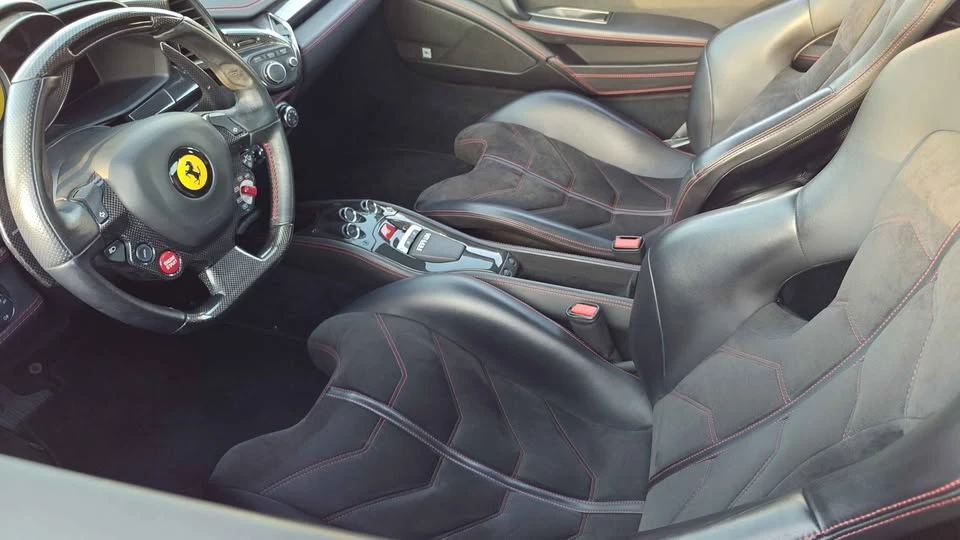 2011 Ferrari 458 Italia - Image 5 of 6