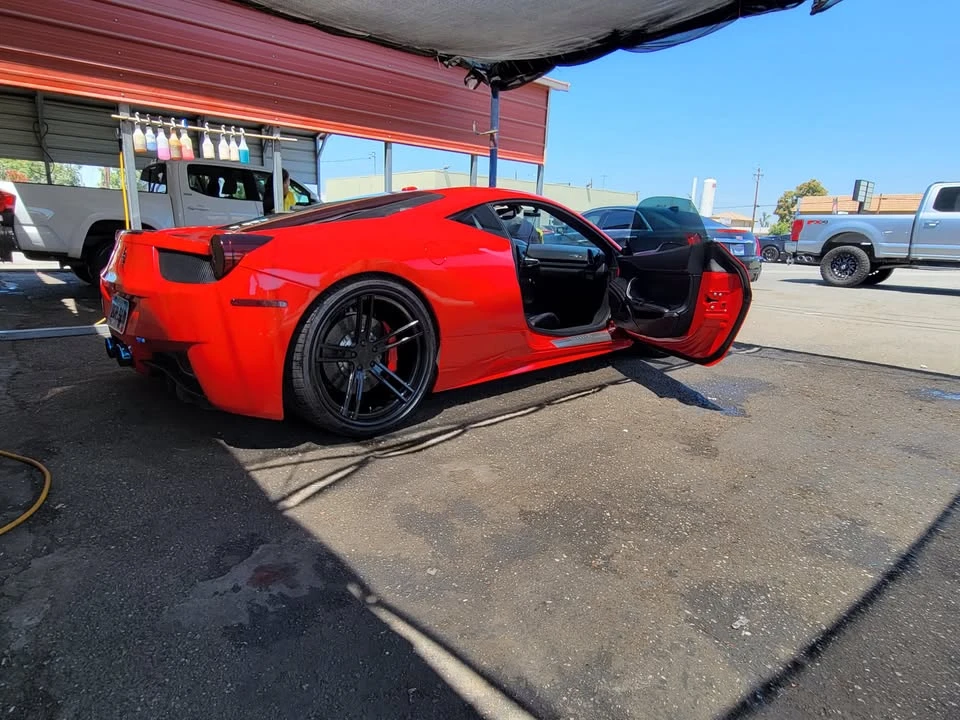 2011 Ferrari 458 Italia - Image 6 of 8