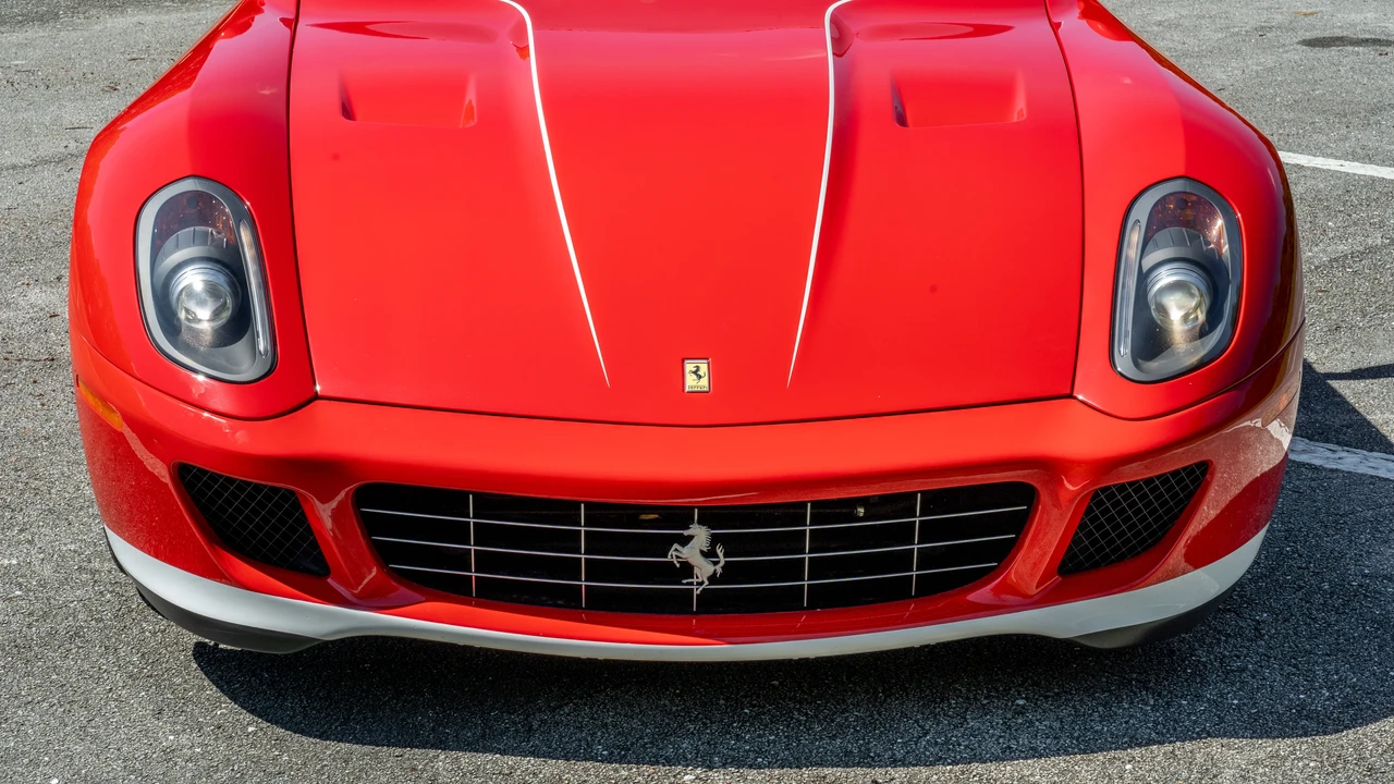 2011 Ferrari 599 GTB Fiorano - Image 15 of 31