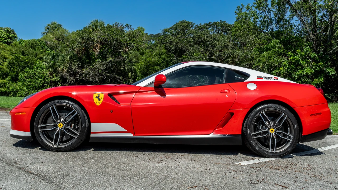 2011 Ferrari 599 GTB Fiorano - Image 9 of 31