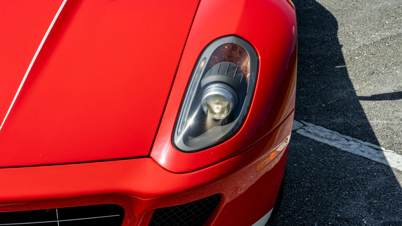 2011 Ferrari 599 GTB Fiorano - Image 17 of 31