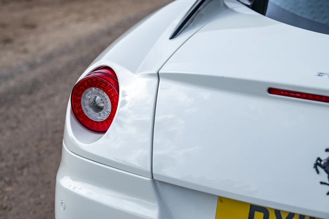 2011 Ferrari 599 GTB Fiorano - Image 19 of 31