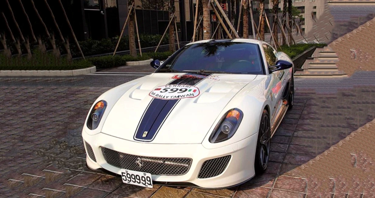 2011 Ferrari 599 GTO - Image 2 of 5